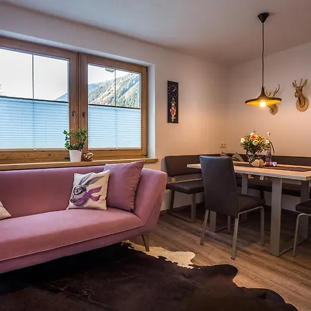 Alpen Beletage Apartment Mayrhofen